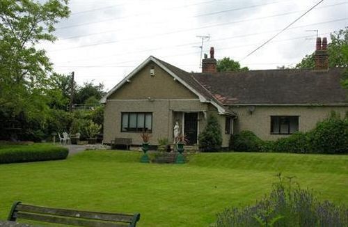 Frasers Battlesbridge Exterior photo